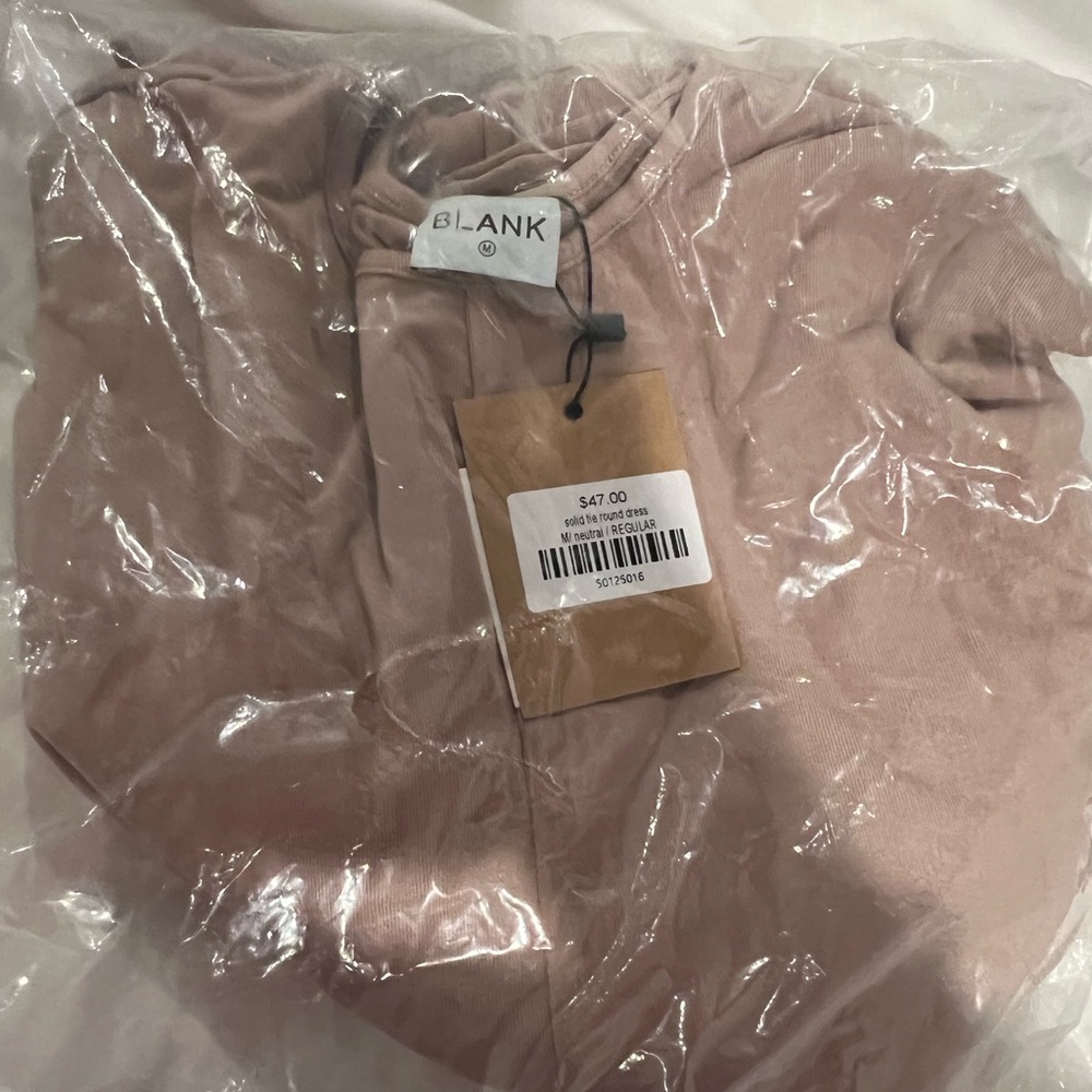 Dress blank NWT solid tie dress size M